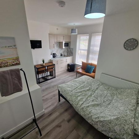 Brand New Studio Flat With Private Bathroom Northampton Zewnętrze zdjęcie