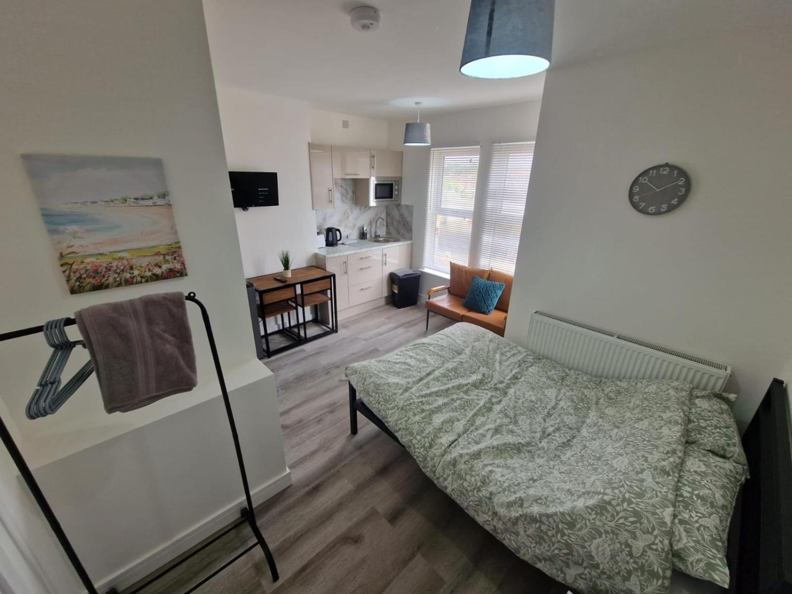 Brand New Studio Flat With Private Bathroom Northampton Zewnętrze zdjęcie